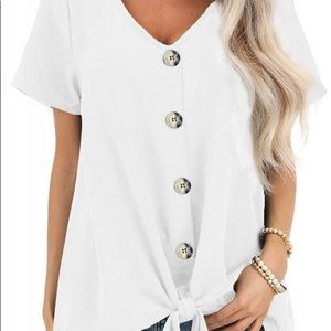 Cute & comfortable white front tie top 🔥